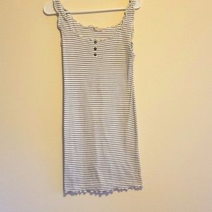 HeartHips size L stripped midi dress
